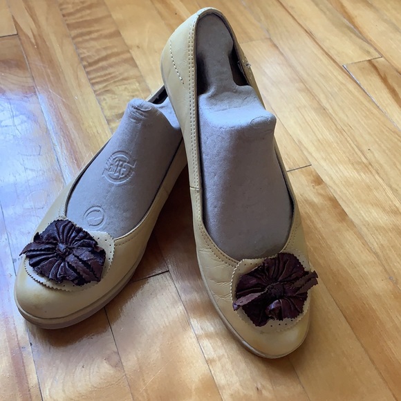 Italian Leather Shoes - Picture 1 of 9